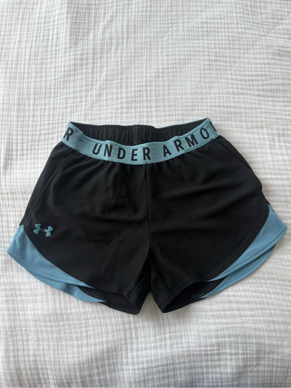 Under Armour UA Tech Play Up Running Shorts Women’s XS Black & Blue 3” Loose Fit